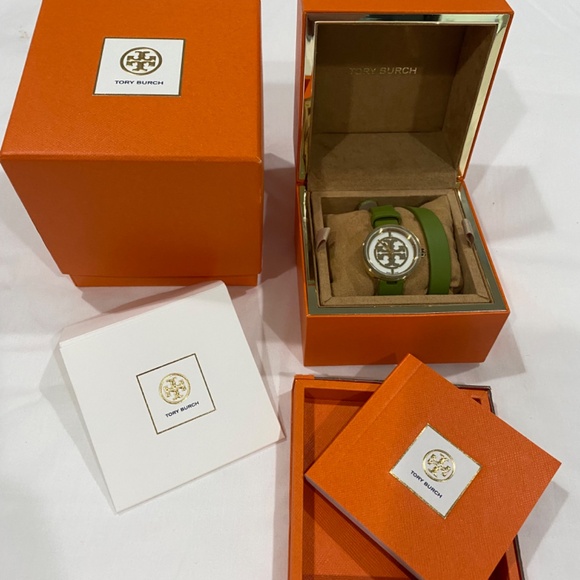 Tory Burch Reva Double Wrap Leather Strap Watch - Picture 10 of 11